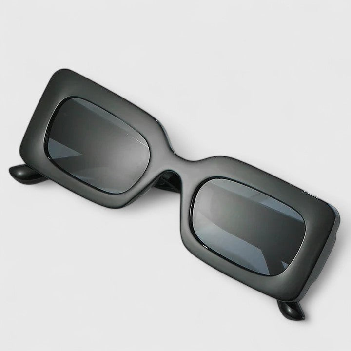 Evette | Sophisticated Sunglasses