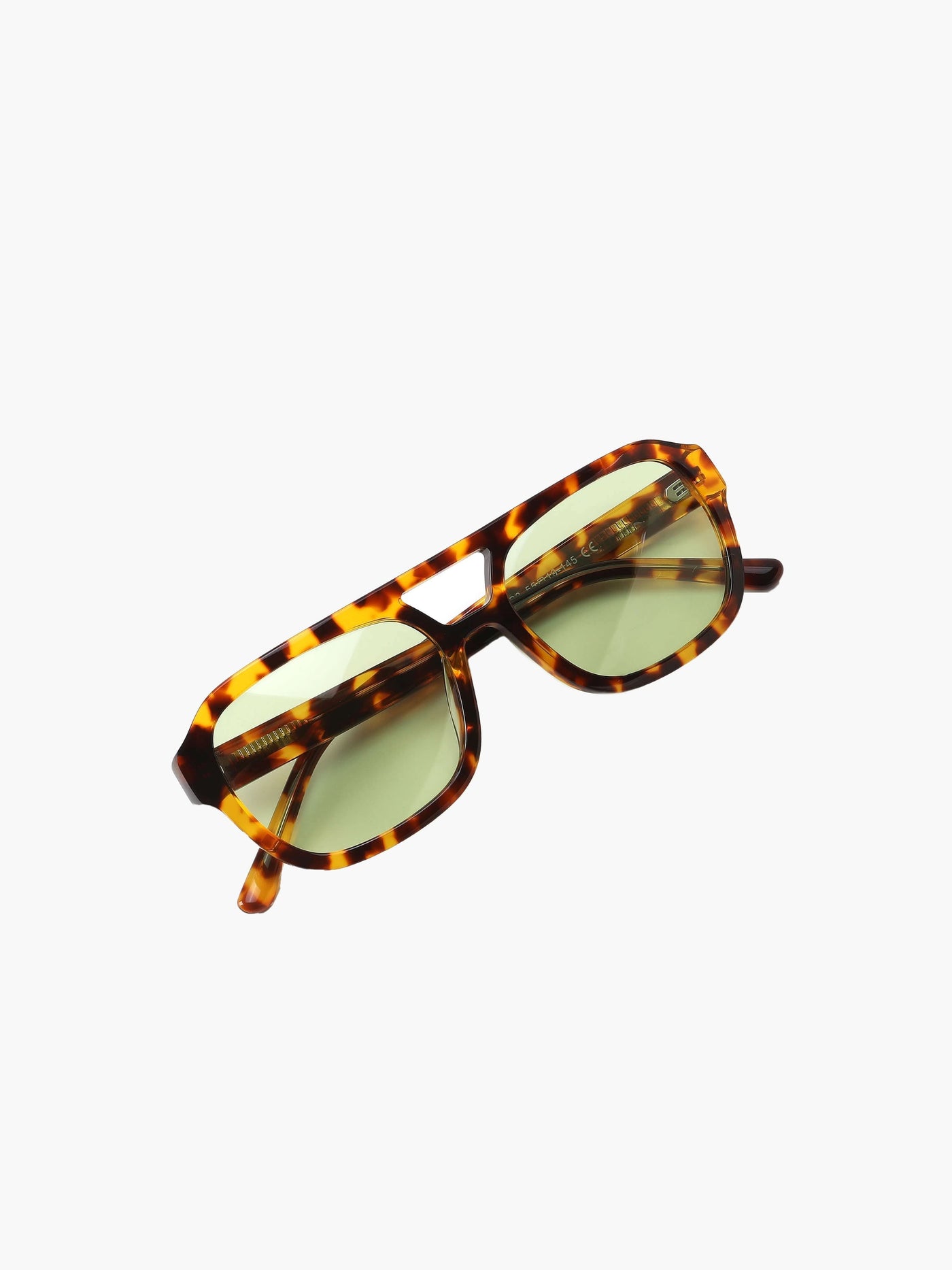 Nama | Elegant Sunglasses