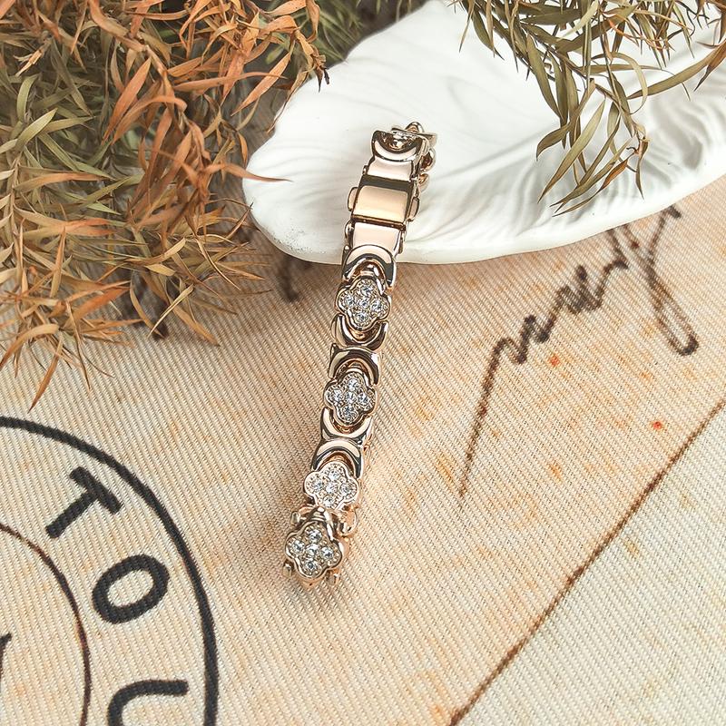 MONIQUE™ - Elegant Magnetic Copper Bangle