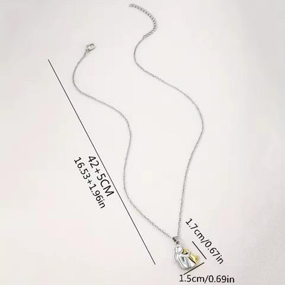 Amarantha | Cat Embrace Necklace